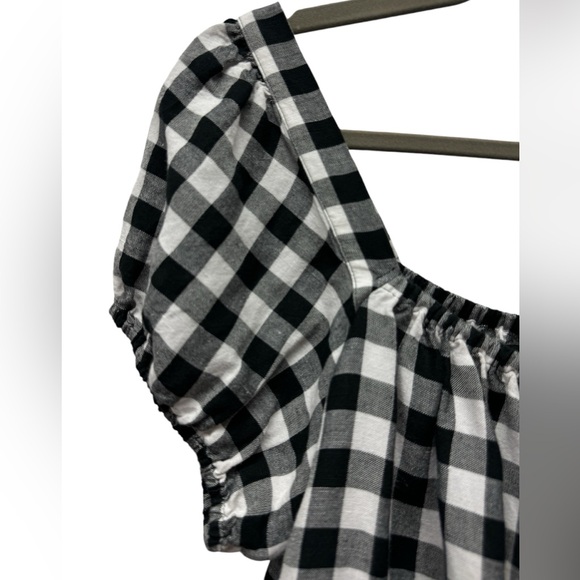 Madewell gingham check puff sleeve button front crop top, black white, medium - Picture 4 of 6